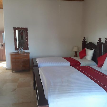 Double One Villas Amed  Ngoại thất bức ảnh