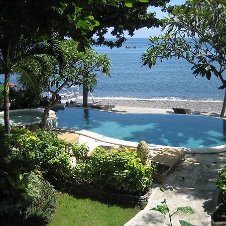 Double One Villas Amed  Phòng bức ảnh