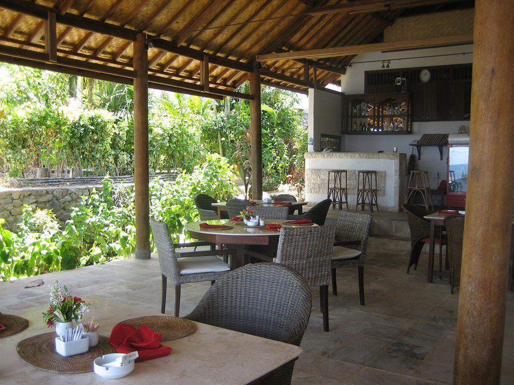 Double One Villas Amed  Ngoại thất bức ảnh