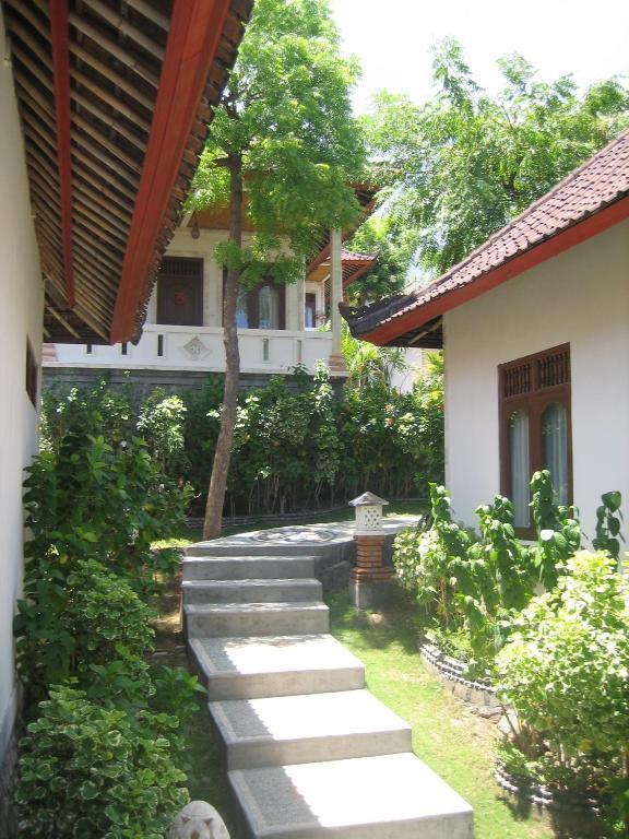 Double One Villas Amed  Ngoại thất bức ảnh